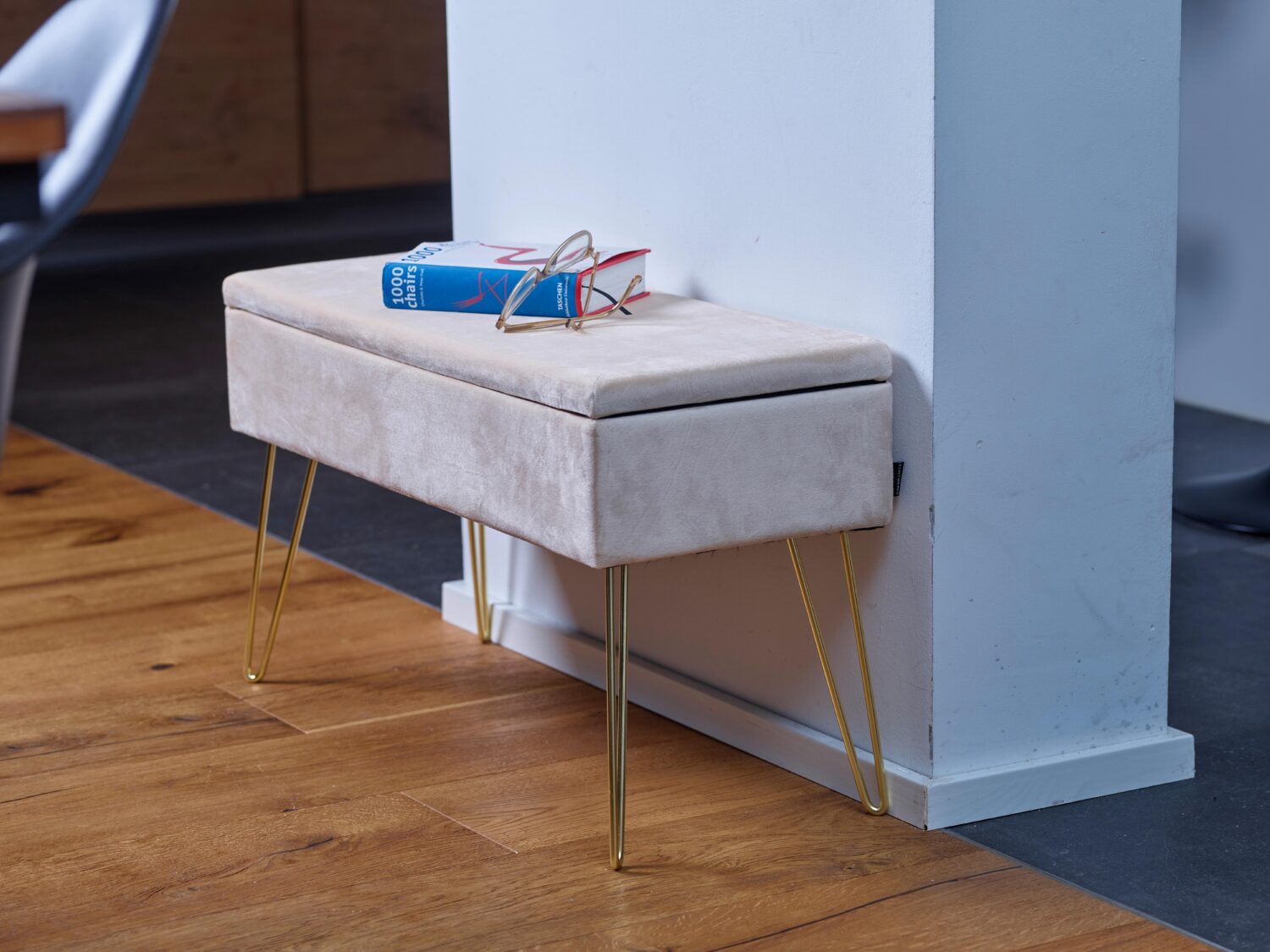 Hockerbank Scarlett Creme H: 42 cm mit Stauraum Textil Echtwerk Möbel > Bänke Weiß