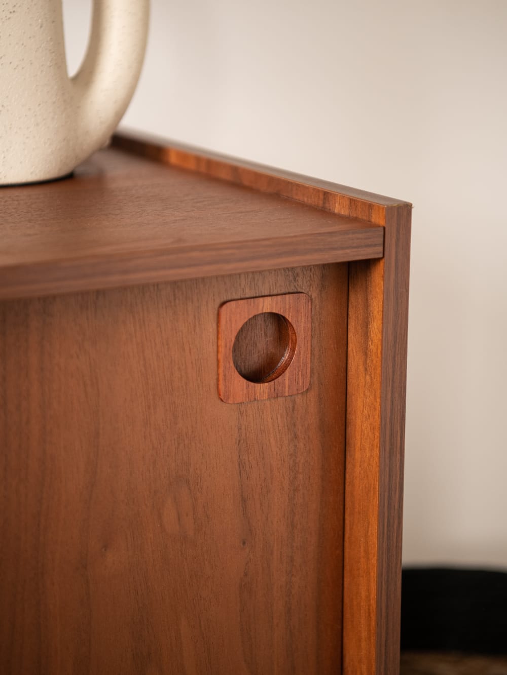 Anrichte Vintage mit 2 Türen 110.8x75.6x45cm Holz Braun Maisons du Monde Möbel Esszimmermöbel Sideboards, Highboards & niedrige Anrichten