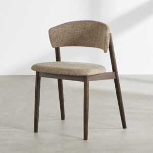 wohnli-moebel-suche-254294-1 Stuhl mit Bezug aus mokkafarbenem Polyester-Polyacryl-Gewebe und Beinen aus dunklem Massivholz aus Eiche. 56x81x50.5cm Holz Braun Maisons du Monde Möbel Esszimmermöbel Stühle