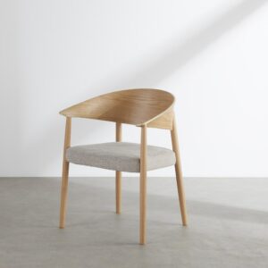 wohnli-moebel-suche-254377 Wohnli Möbelsuche - Beige Esszimmerstuhl mit Beinen aus massivem Buchenholz