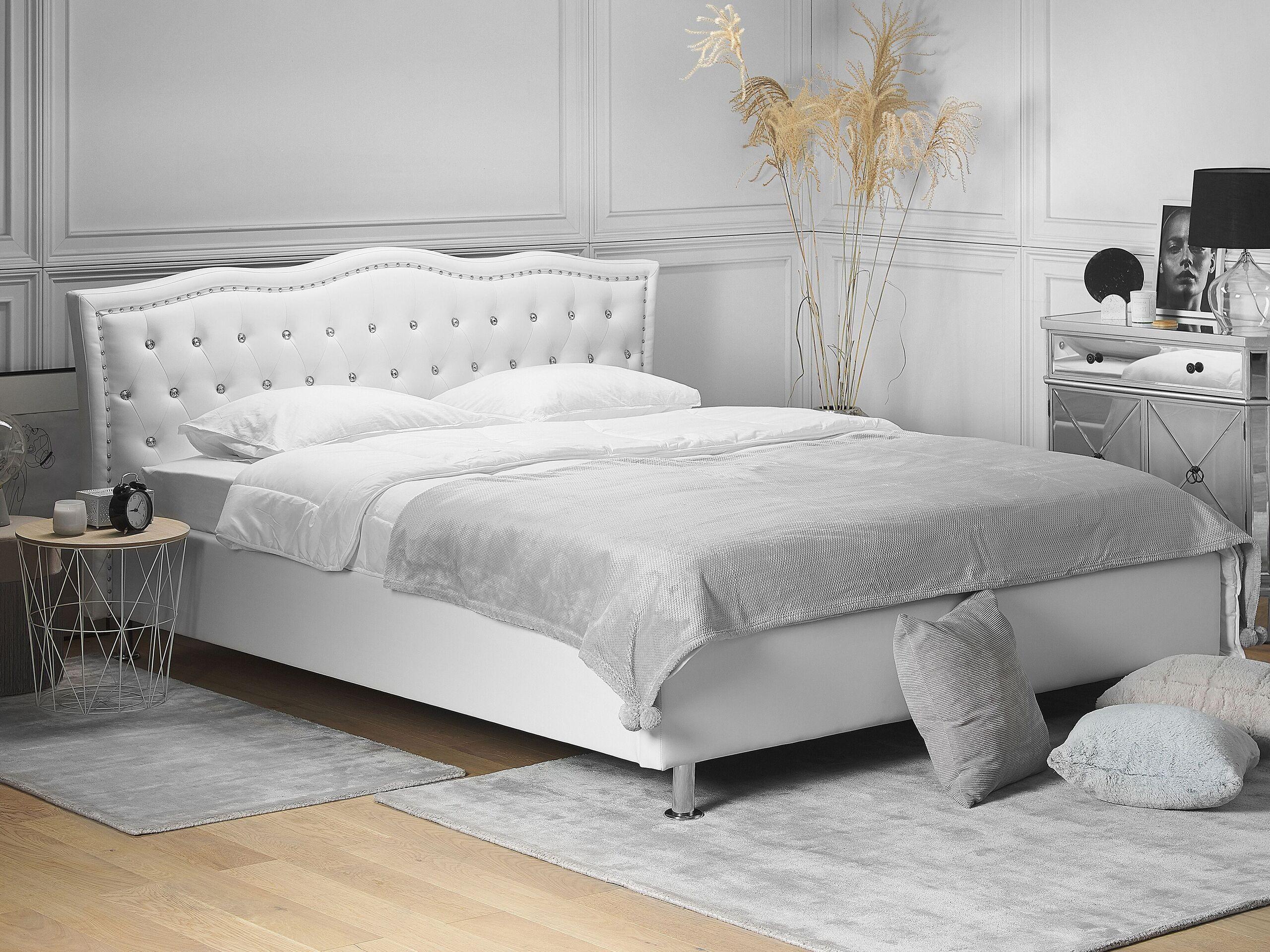 BETT 160/200cm Weiß Metz Textil Beliani Möbel > Betten Weiß