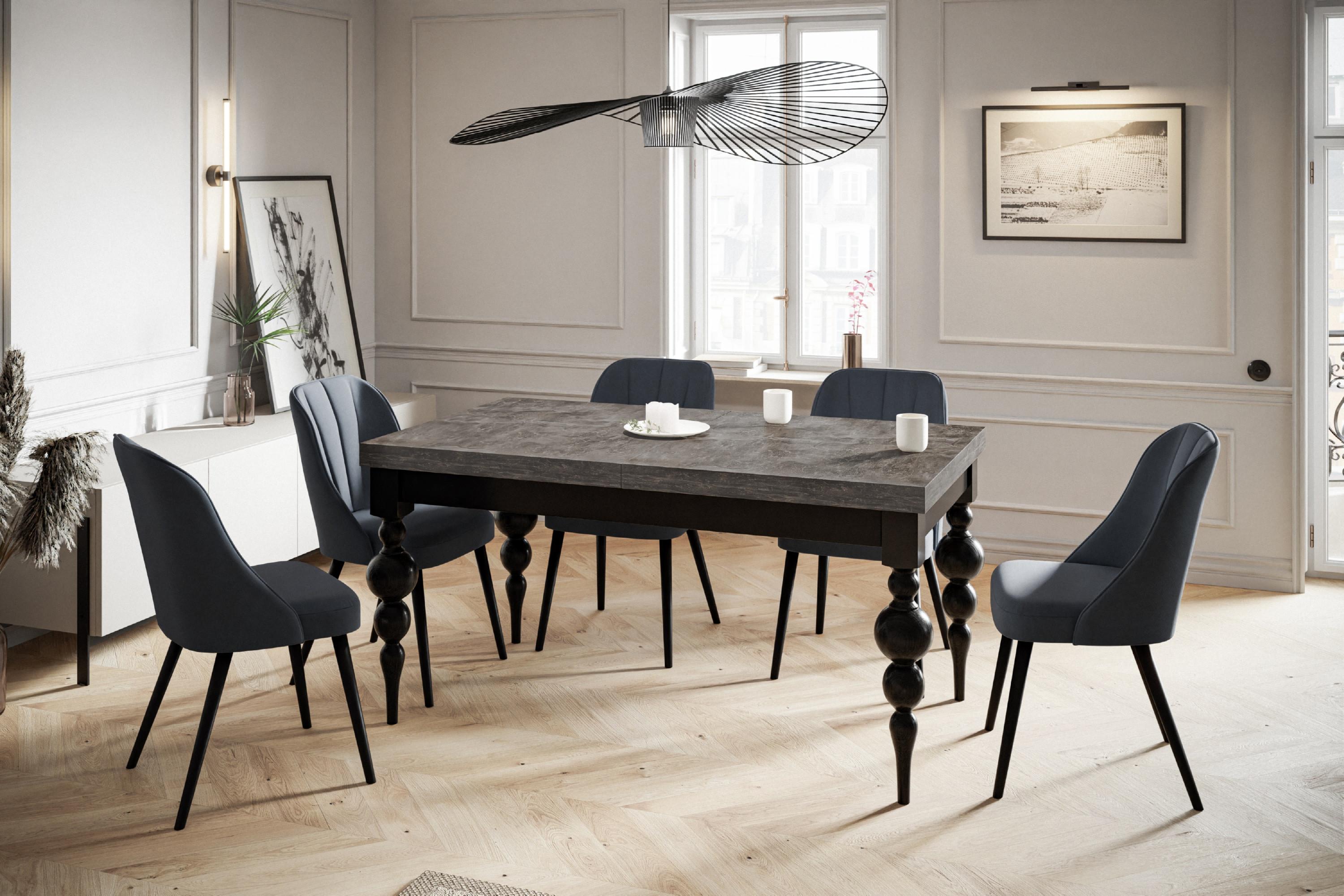 ausziehbarer Tisch