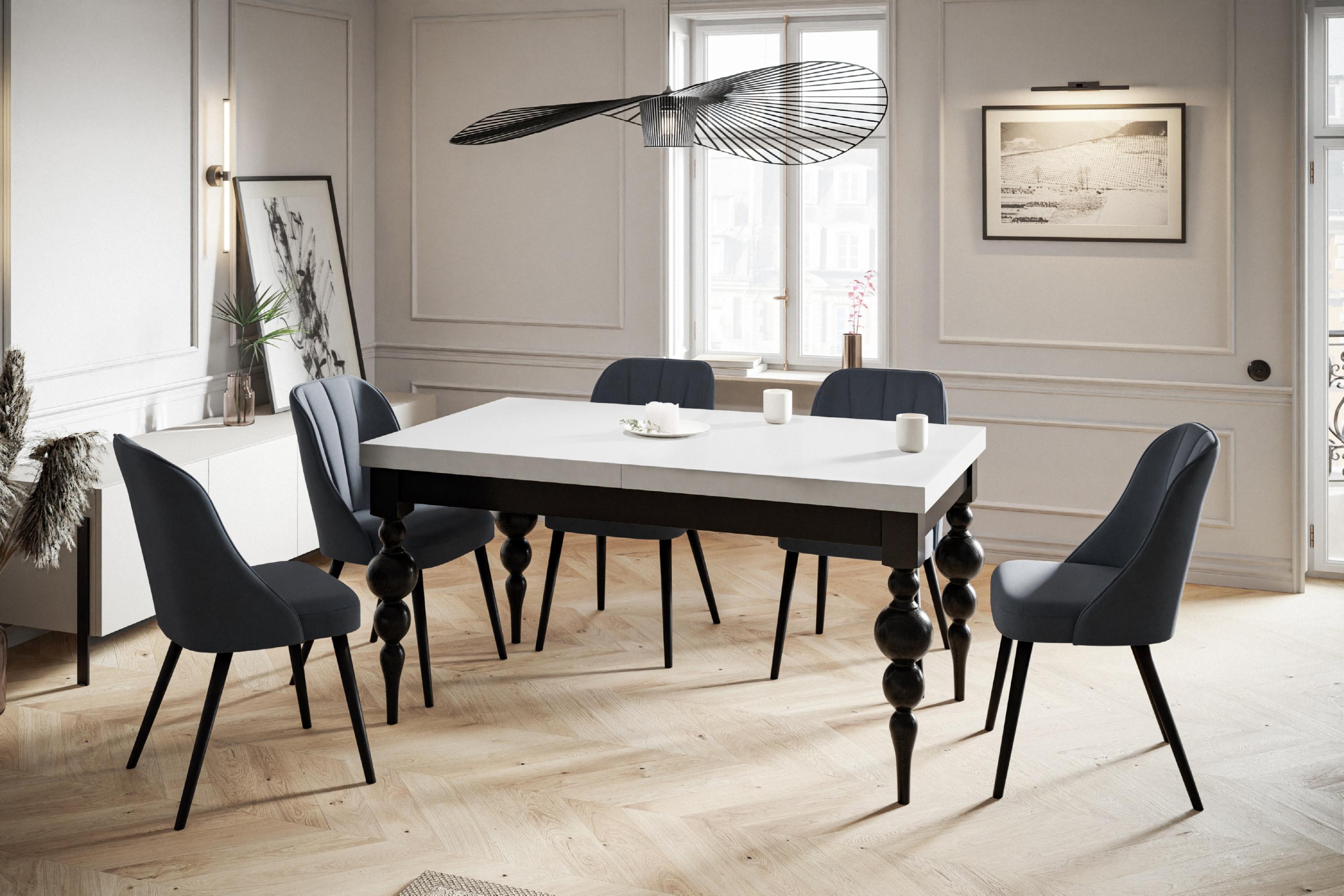 ausziehbarer Tisch