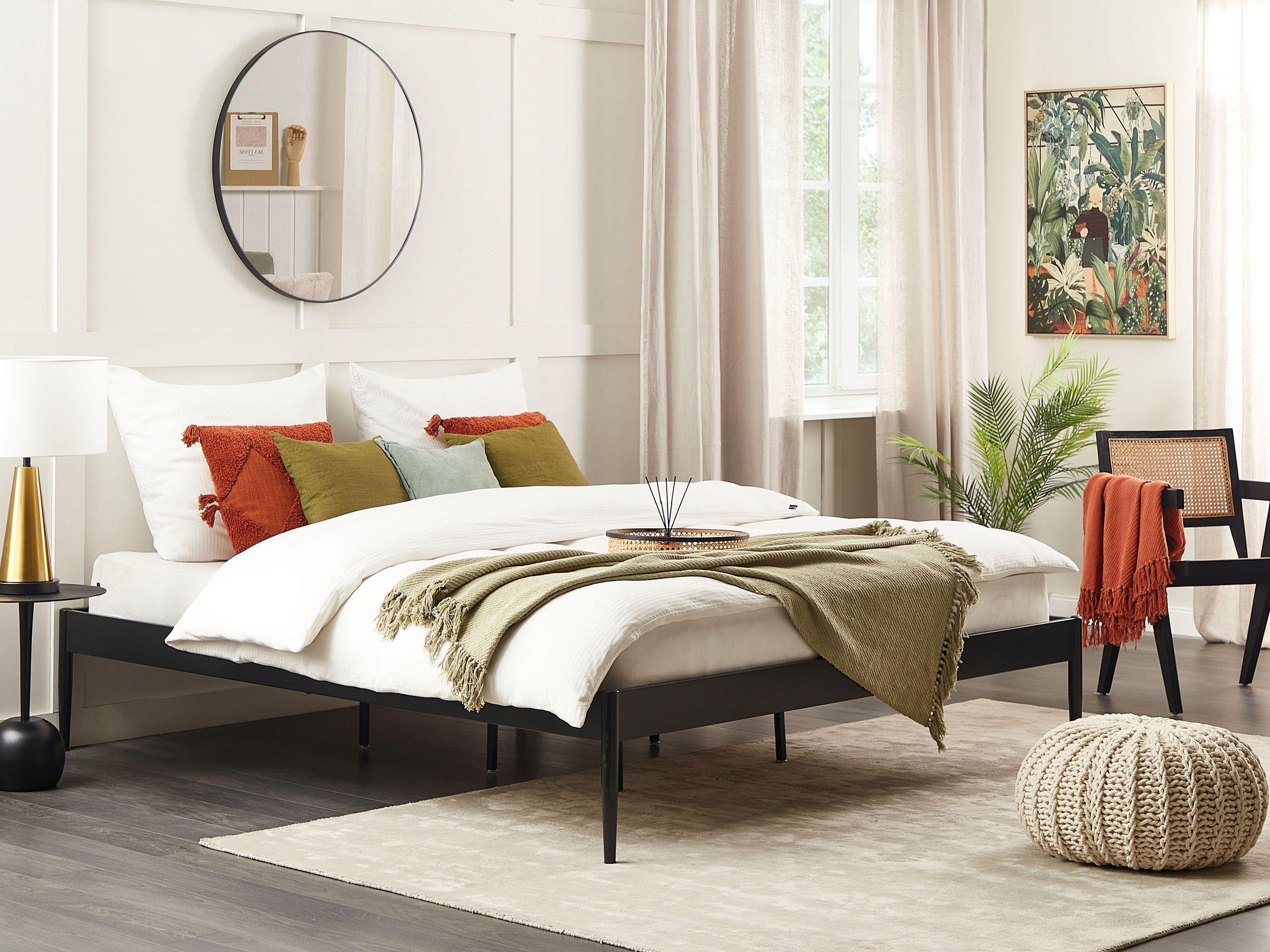 BETT mit Lattenrost 180x200 cm Schwarz Vaurs Metall Beliani Möbel > Betten Schwarz