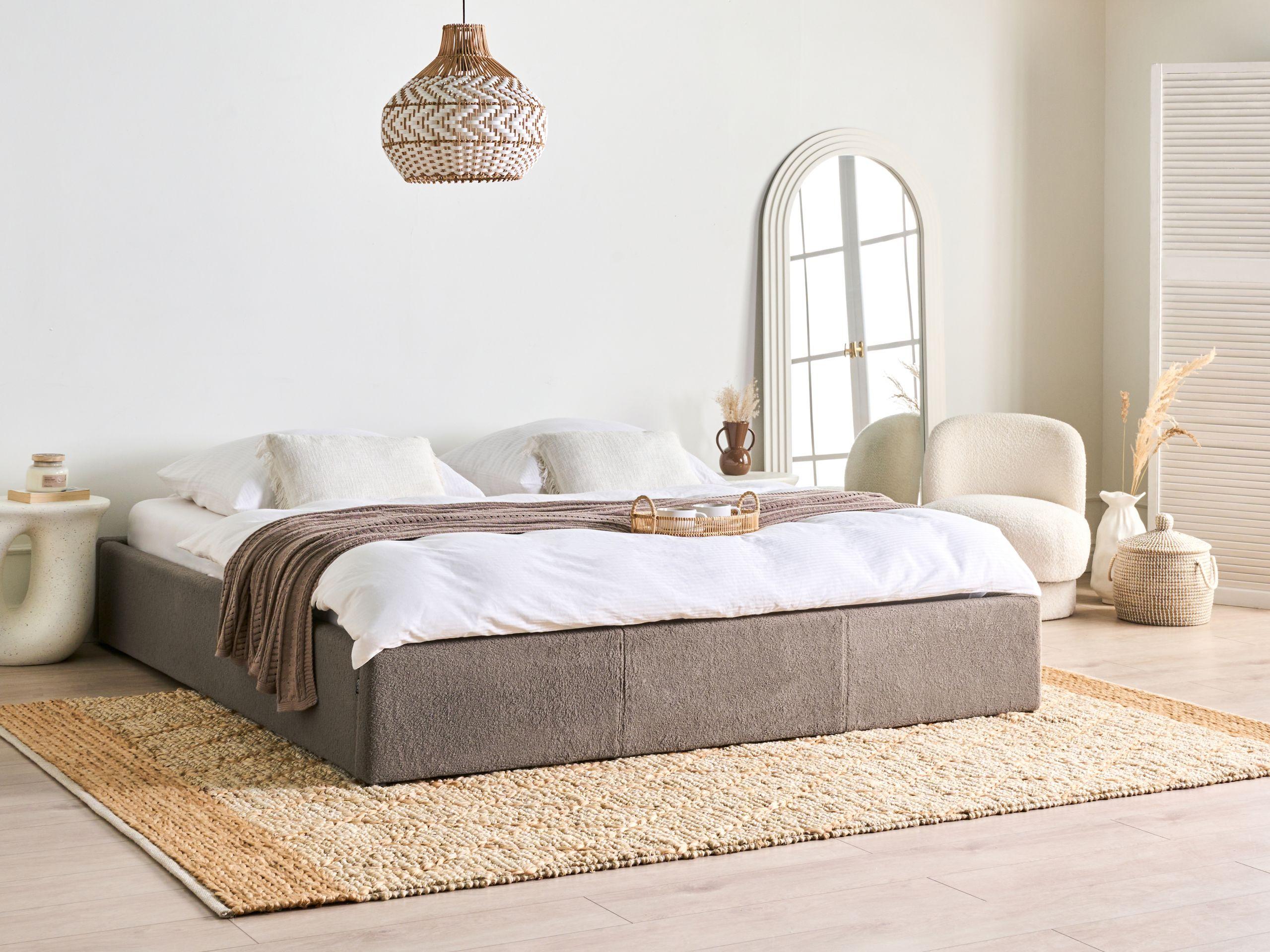 BETT Bouclé 180/200 cm Taupe Dinan Textil Beliani Möbel > Betten > Polsterbetten Beige
