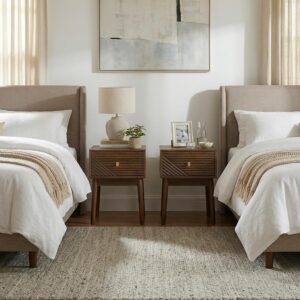 wohnli-moebel-suche-800001442589-1 NACHTTISCH Set 2er Walnuss 40 cm – Mid Century Nachtkonsole mit Rillenfront & Goldgriff Holzwerkstoff Urban Meuble Möbel > Kommoden & Schubladenschränke > Nachttische Braun