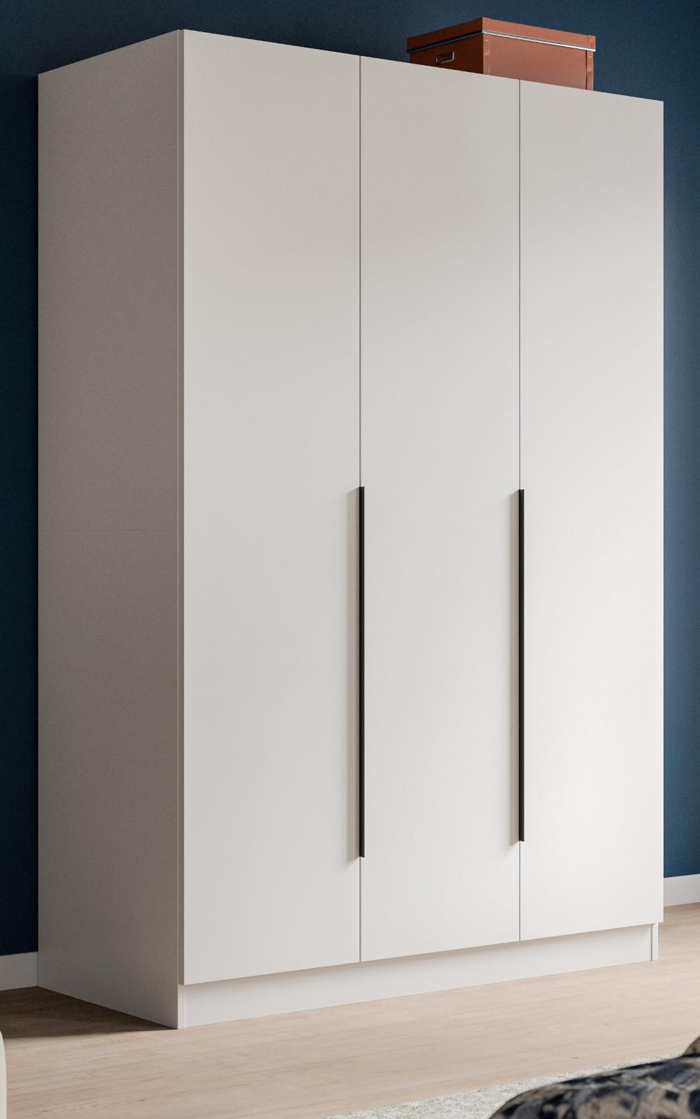 Drehtürenschrank mit Kleiderstange
