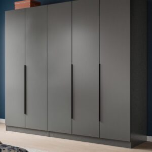 wohnli-moebel-suche-800001443522-1 Drehtürenschrank mit zusätzlichen Einlegeböden