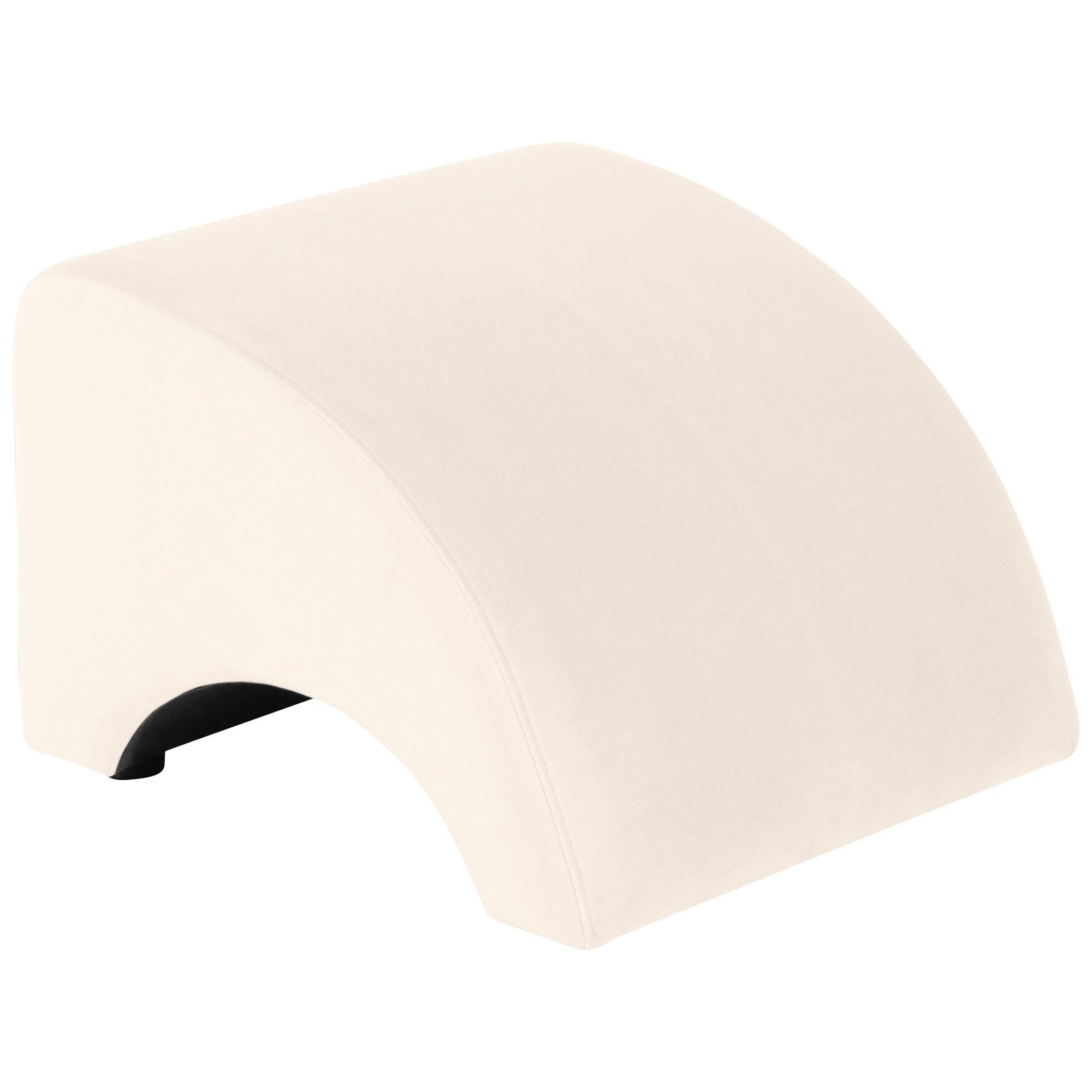 wohnli-moebel-suche-800001542379 Wohnli Möbelsuche - POLSTERHOCKER Kajsa Samtvelours creme