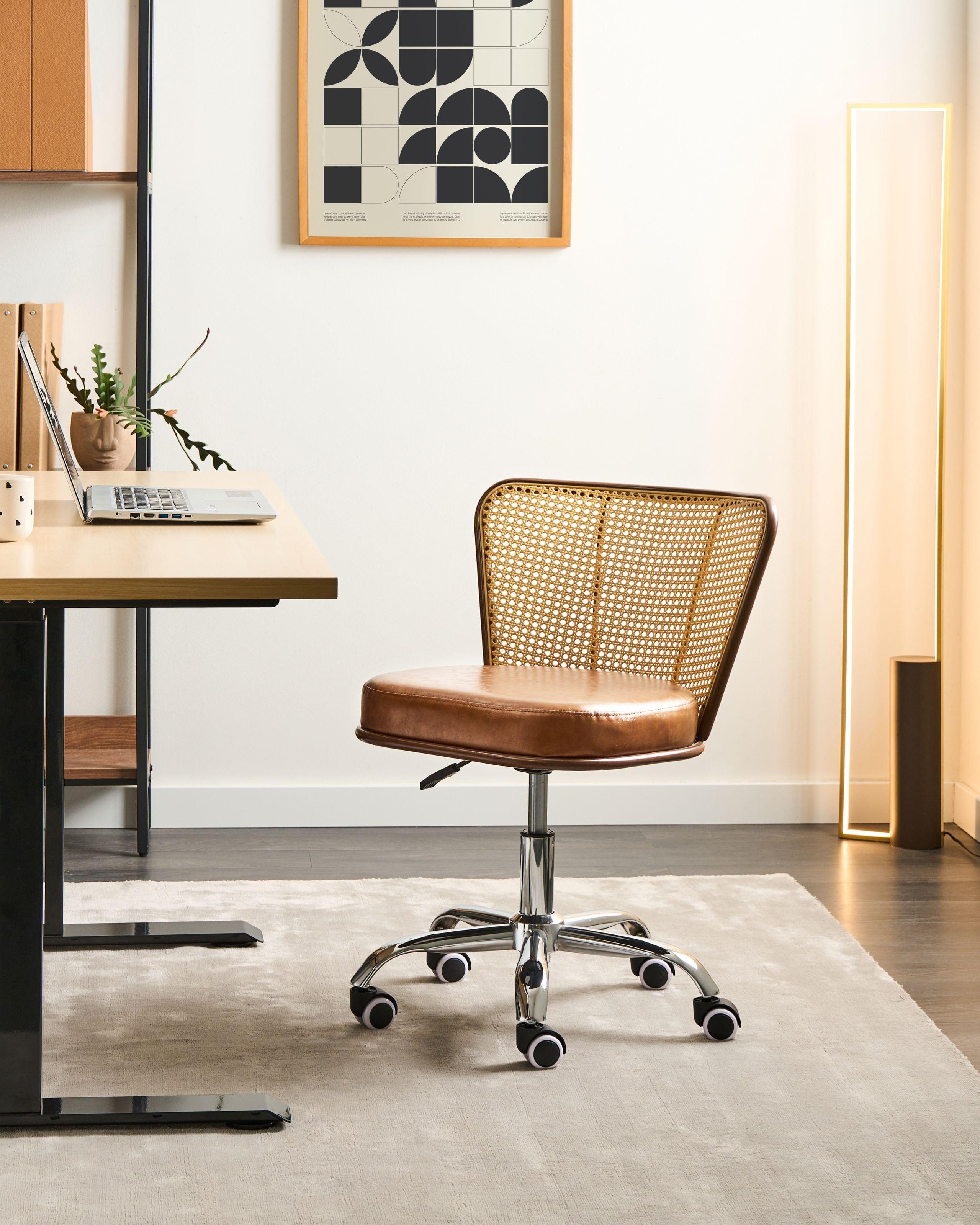 SCHREIBTISCHSTUHL Kunstleder Braun Roswell Kunststoff Beliani Möbel > Stühle > Bürostühle > Chefsessel Braun
