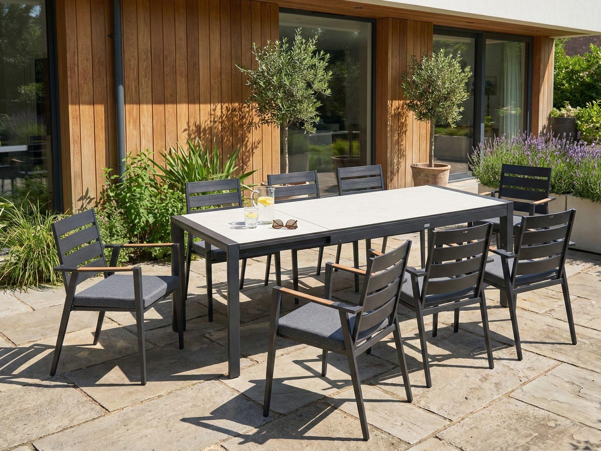 GARTENTISCH Ausziehbar 160/220-90 cm Beige Binasco Kunststoff Beliani Möbel > Tische > Esstische Beige