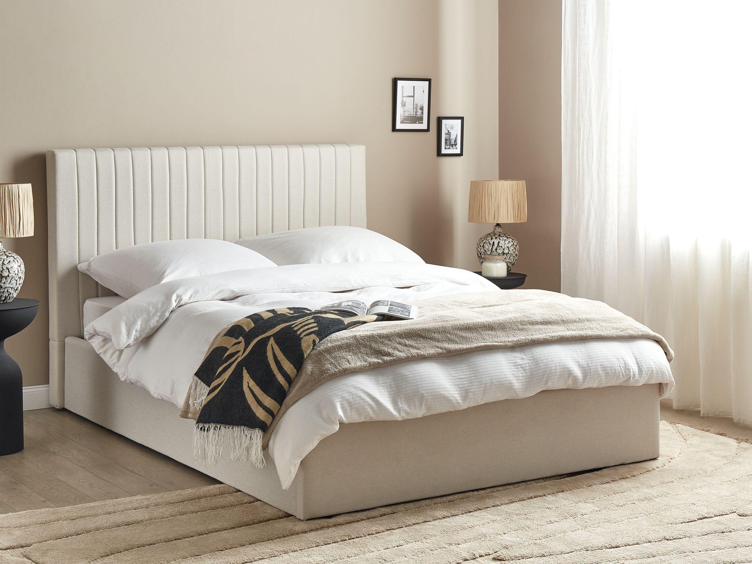 BETT mit Stauraum 140/200 cm Stoff Hellbeige Vion Textil Beliani Möbel > Betten Beige