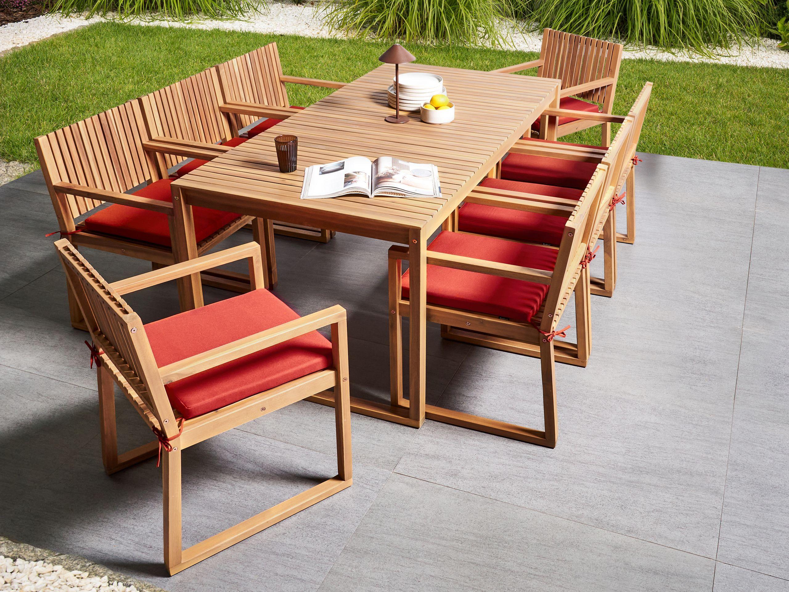 GARTENMÖBEL-SET 8-Sitzer Rot zertifiziertes Akazienholz Sassari Premium Holz Beliani Garten & Outdoor > Gartenmöbel > Gartenmöbel-Sets Braun