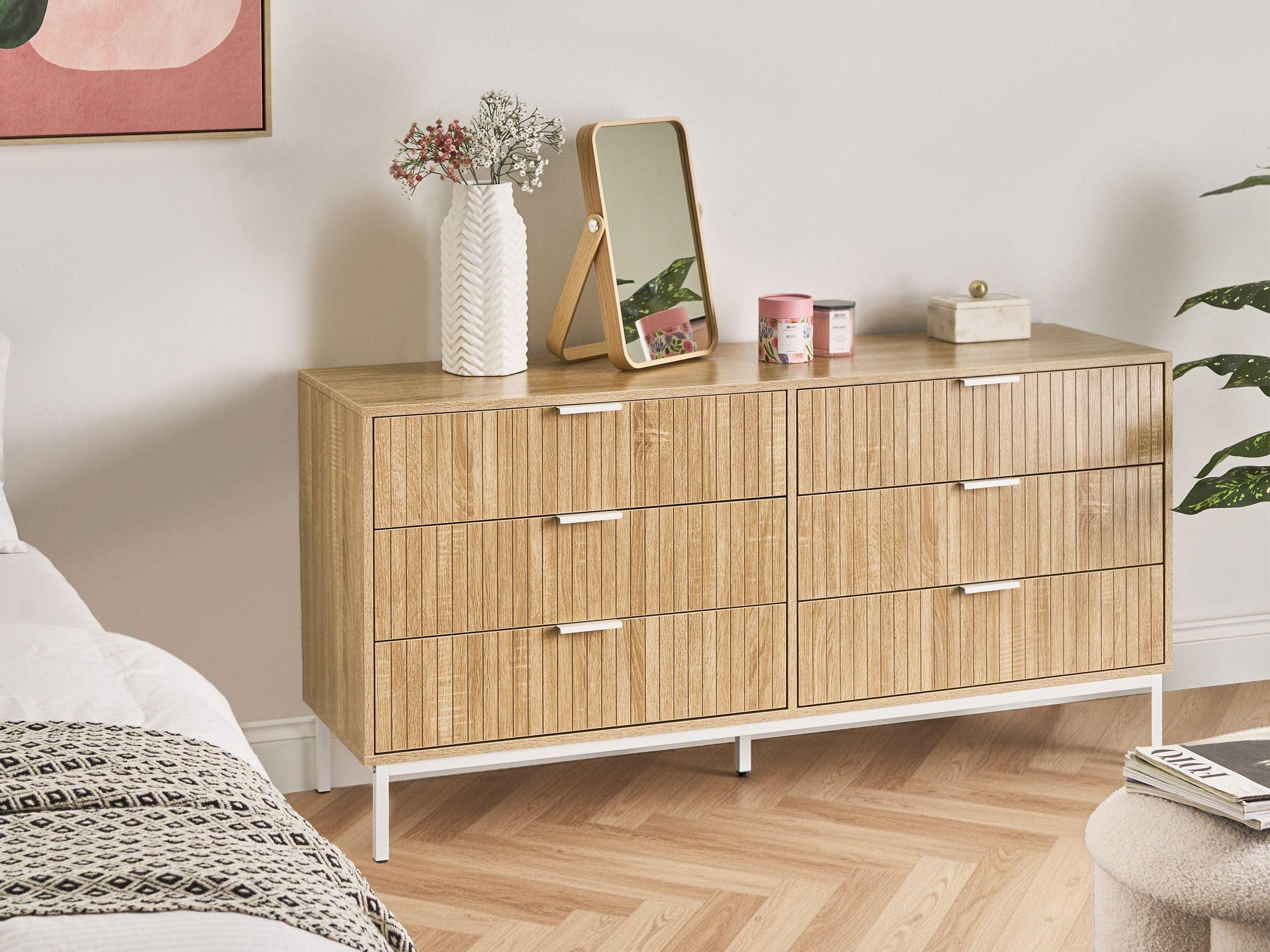 KOMMODE mit 6 Schubladen Hellbraun Royalla Holzwerkstoff Beliani Möbel > Kommoden & Schubladenschränke > Kommoden Braun