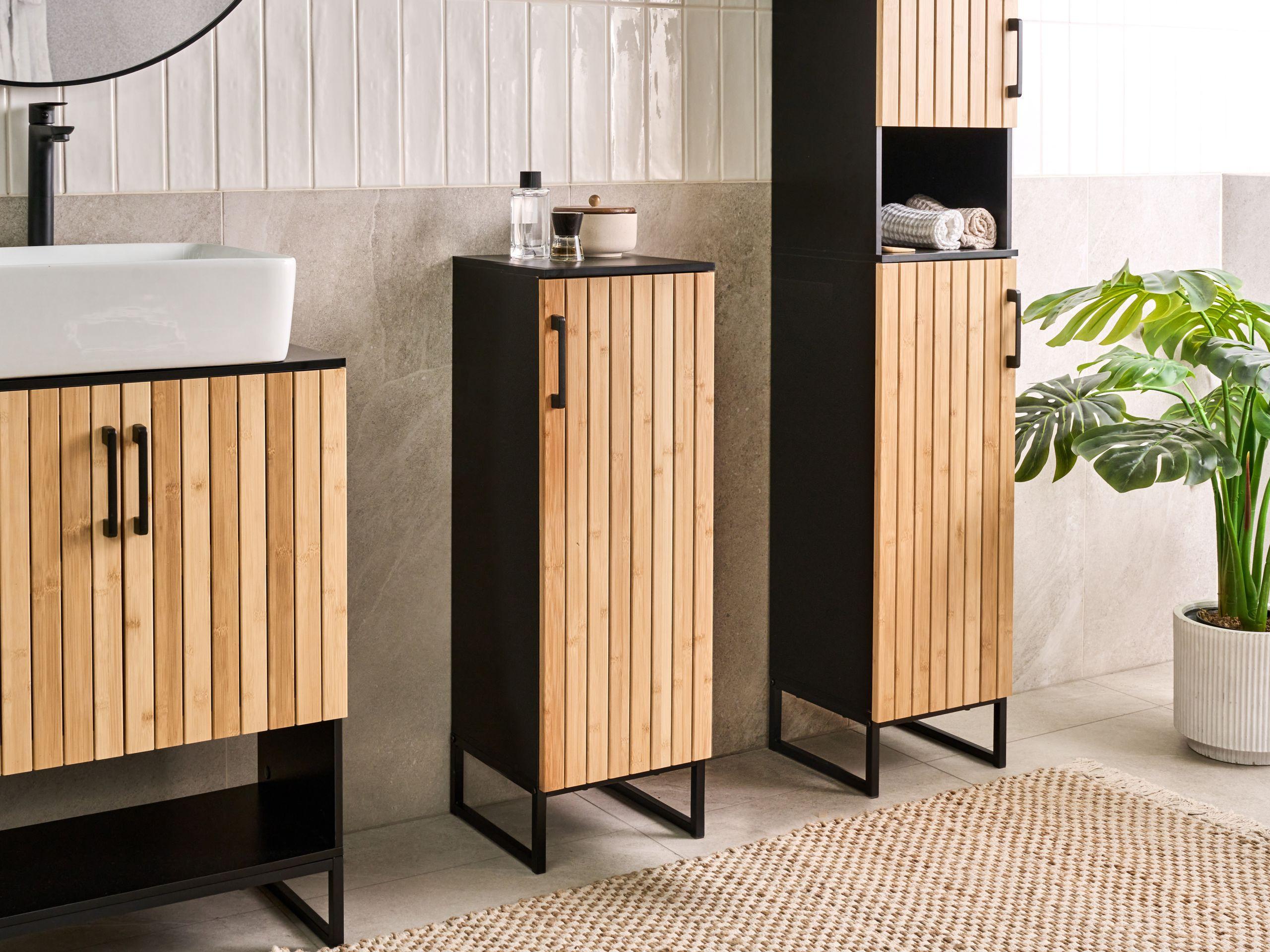 BADEZIMMERSCHRANK Bambus 30 cm Hellbraun Miscanti Holz Beliani Möbel > Schränke > Badezimmerschränke Braun
