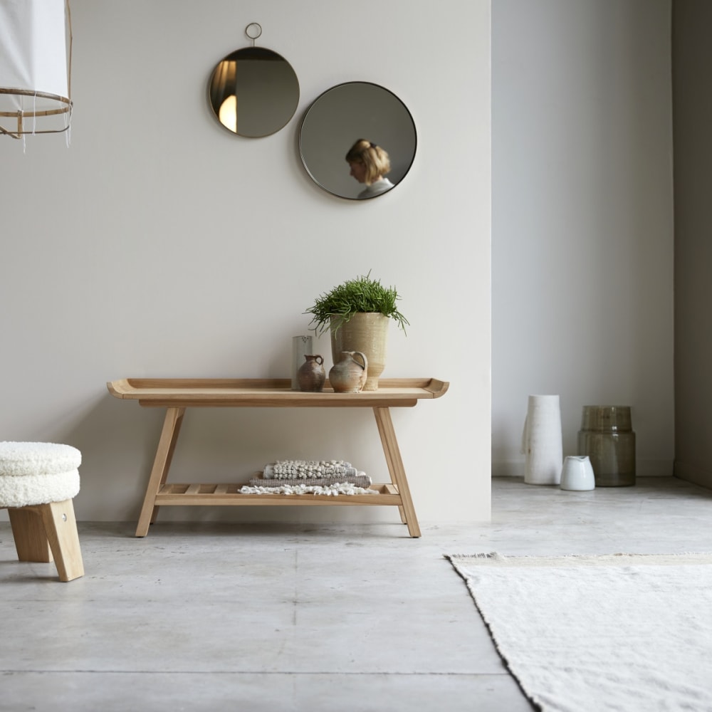 Wohnli Möbelsuche - Flache Konsole aus massivem Teakholz