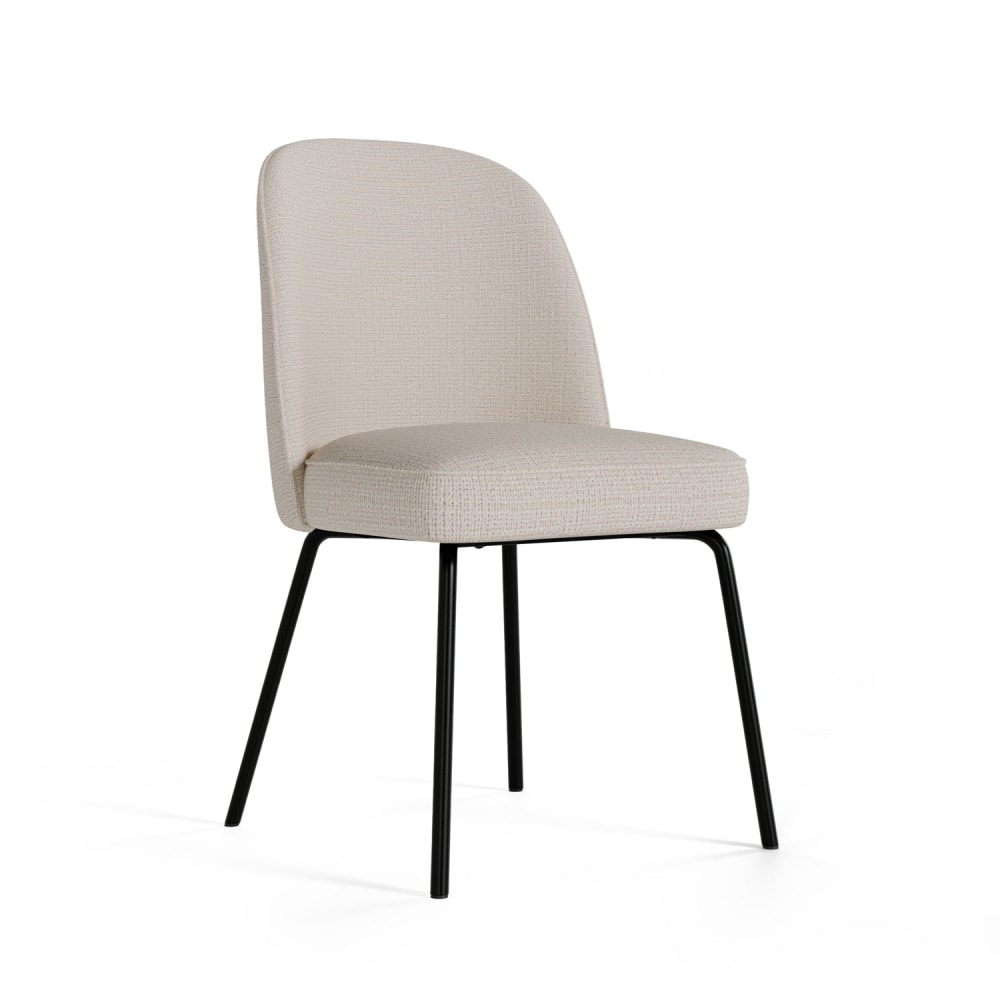 wohnli-moebel-suche-Gepolsterter-Stuhl-mit-dicker-Sitzflaeche-und-gebogenem-Ruecken-beige Wohnli Möbelsuche - Gepolsterter Stuhl mit dicker Sitzfläche und gebogenem Rücken beige