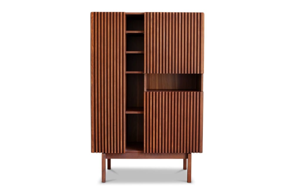 wohnli-moebel-suche-Kleiderschrank-aus-Holz-in-Nussbaumoptik-braun Wohnli Möbelsuche - Kleiderschrank aus Holz in Nussbaumoptik