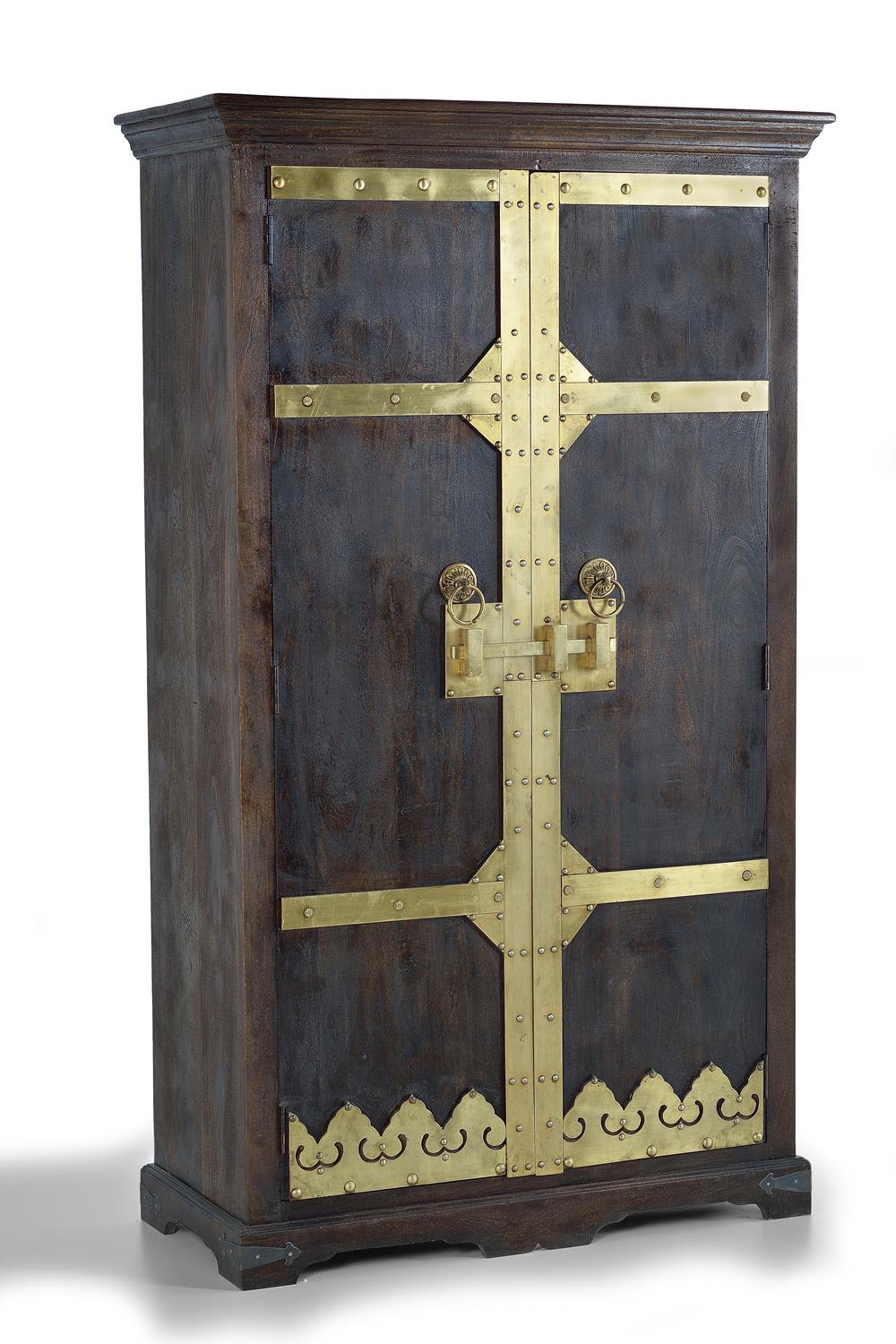 wohnli-moebel-suche-Kleiderschrank-aus-Holz-und-Bronze Wohnli Möbelsuche - Kleiderschrank aus Holz und Bronze