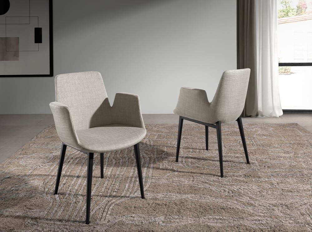 Stuhl mit Stoffbezug und schwarzem Stahlrahmen 58x82x59cm Stoff Grau Angel Cerda Möbel Esszimmermöbel Stühle