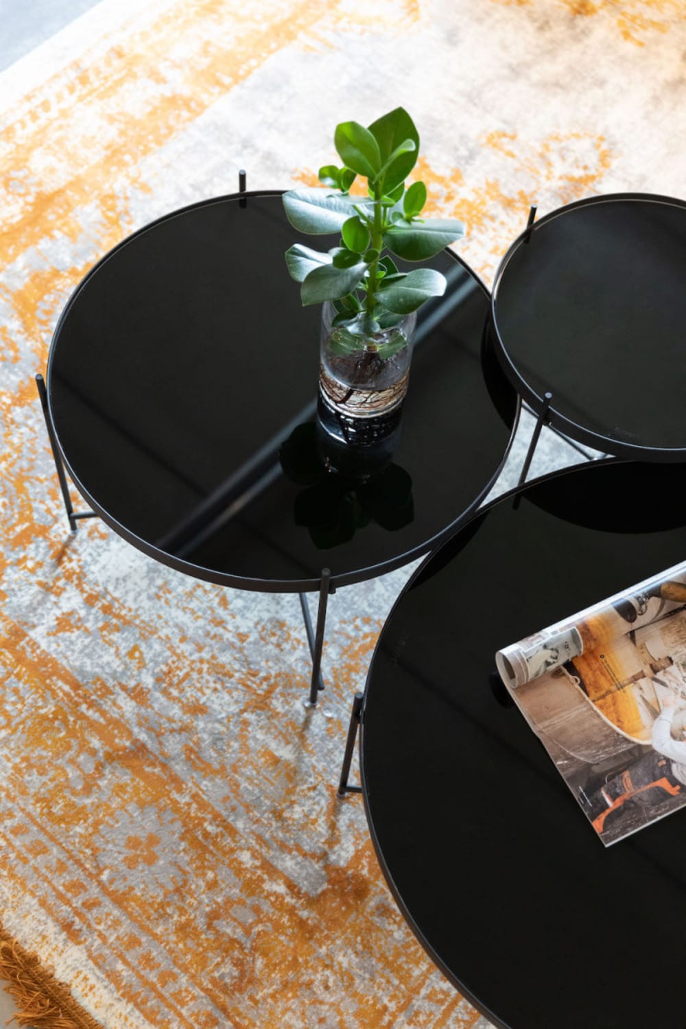 Schwarzer Couchtisch aus Stahl 0x45x43cm Glas Schwarz Zuiver Möbel Wohnzimmermöbel Couchtische