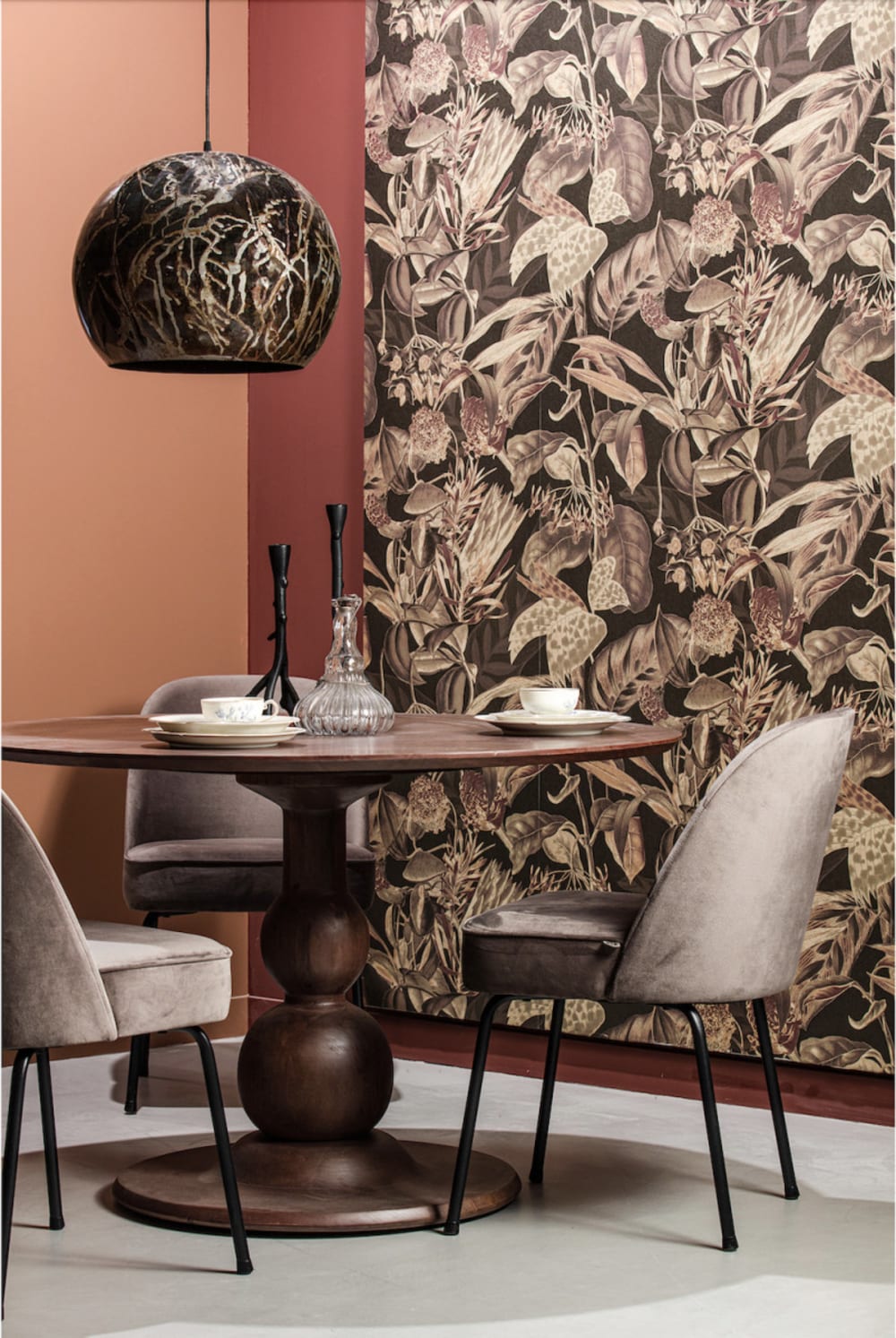 Runder Esstisch aus Mangoholz mit Walnuss-Finish 120x75x120cm Holz Braun WOOOD Möbel Esszimmermöbel Esstische