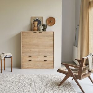 Wohnli Möbelsuche - Schrank aus massiver Eiche