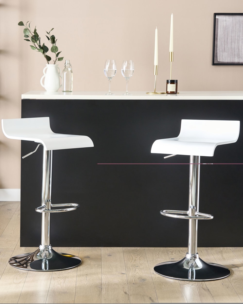 wohnli-moebel-suche-M22027482-1 weiß