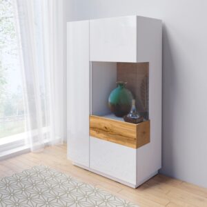Weiß und Holzoptik