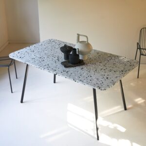 Rechteckiger Esstisch premium-terrazzo und Metall Grey 4–6 Pers. 160x76x90cm Marmor Grau Tikamoon Möbel Esszimmermöbel Esstische