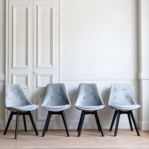 wohnli-moebel-suche-M22111546-1 4er Set Stühle in grauem Samt und schwarzem Buchenholz 52x81x49cm Samt Grau Happy Garden Möbel Esszimmermöbel Stühle