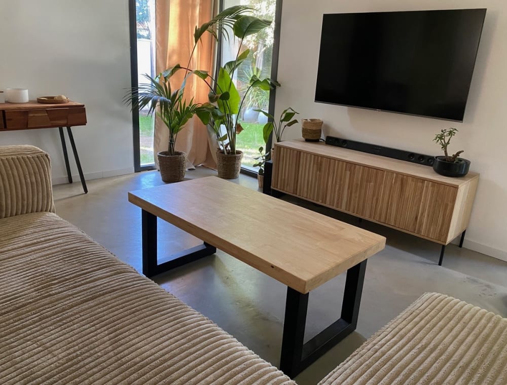 Niedriger Tisch aus Eichenholz und Stahl 120x50x60cm Holz Schwarz Mathi Design Möbel Wohnzimmermöbel Couchtische