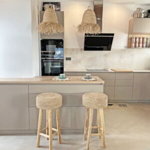 wohnli-moebel-suche-M22165420-1 Hoher Hocker aus Naturraffia mit Teakholzbeinen 75 cm 36x75x36cm Naturfasern Beige NATYAL Möbel Esszimmermöbel Barhocker