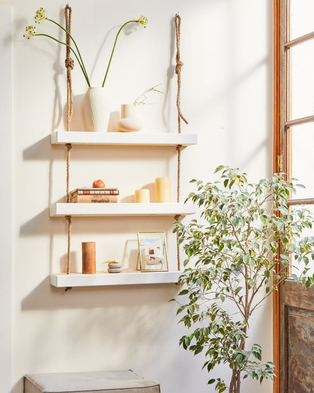 wohnli-moebel-suche-M22168641-1 Hängeregal mit Hanfseil und Holz Nordisch 70 cm 70x6x14cm Holz Braun Hannun Möbel Wohnzimmermöbel Regale
