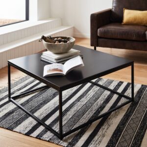 wohnli-moebel-suche-M23000170-1 Couchtisch, schwarzes Metall 80x36x80cm Metall Schwarz sweeek Möbel Wohnzimmermöbel Couchtische