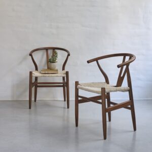 wohnli-moebel-suche-M23030765-1 Set aus 2 Stühlen aus massivem Mindy in Walnuss-Finish und Cord 55x78x41cm Holz Braun BERAH GETAH Möbel Esszimmermöbel Stühle