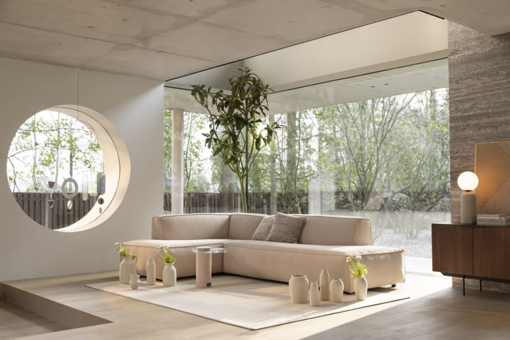 Großes Ecksofa links aus cremefarbenem Samt 308x72x103cm Samt Beige Zuiver Sofas und Sessel Sofas 2-Sitzer-Sofas & 3-Sitzer-Sofas