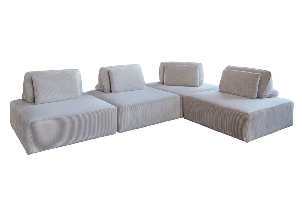 Wohnli Möbelsuche - Modulares 4-Sitzer Sofa mit Kissen aus Cord