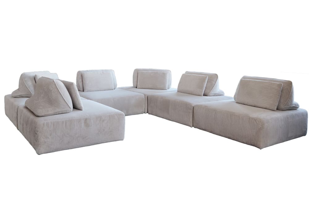 Wohnli Möbelsuche - Modulares 6-Sitzer Sofa mit Kissen aus Cord