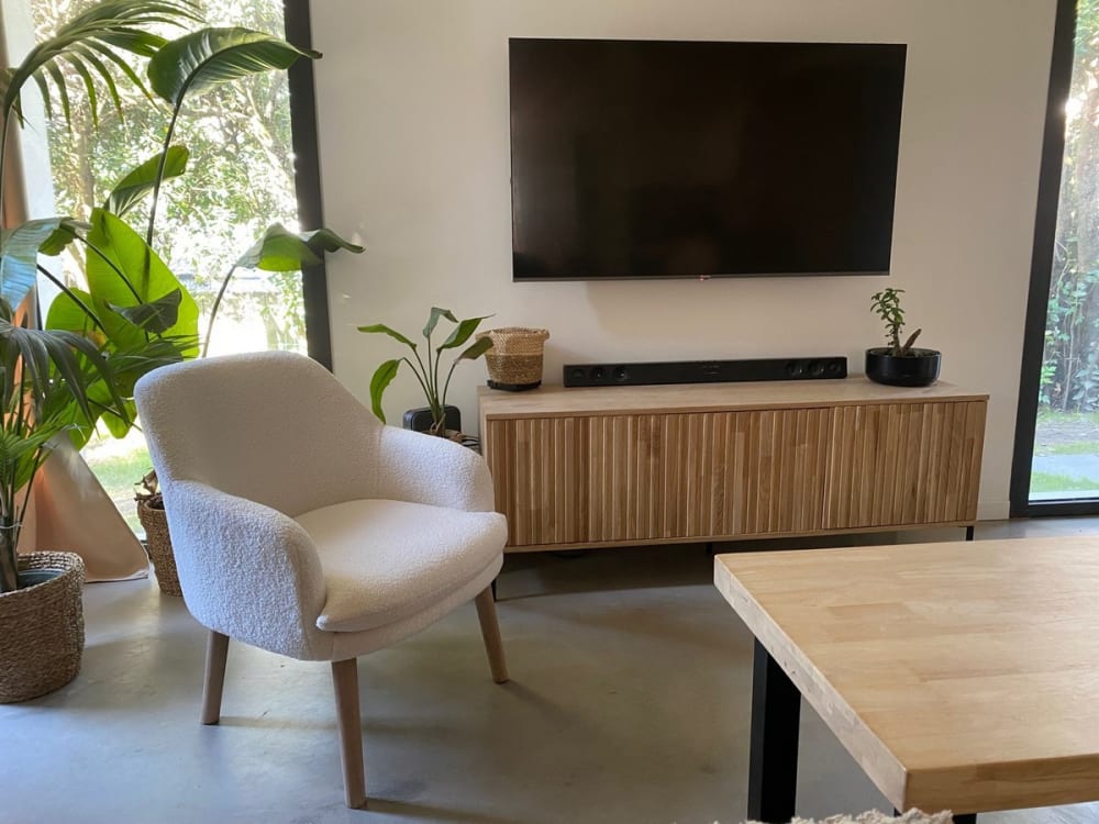 Sehr weicher Sessel aus pelzartigem Stoff 50x78x59cm Stoff Weiß Mathi Design Sofas und Sessel Sessel, Poufs und Fußbänke Sessel