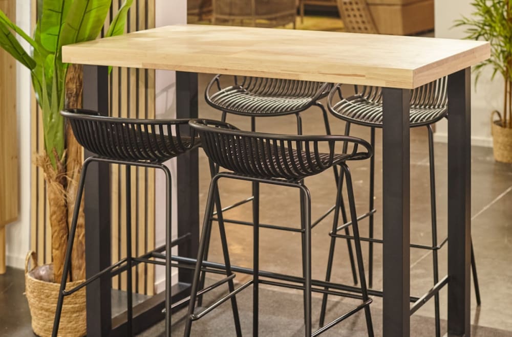 Barhocker aus schwarzem Polyethylen 0x88x44cm PVC und Synthetik Schwarz Mathi Design Möbel Esszimmermöbel Barhocker