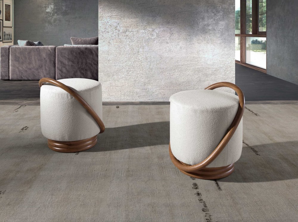 wohnli-moebel-suche-M24002180-1 Puff aus weißem Stoff 47x54x52cm Stoff Weiß Angel Cerda Sofas und Sessel Sessel, Poufs und Fußbänke Sitzsäcke