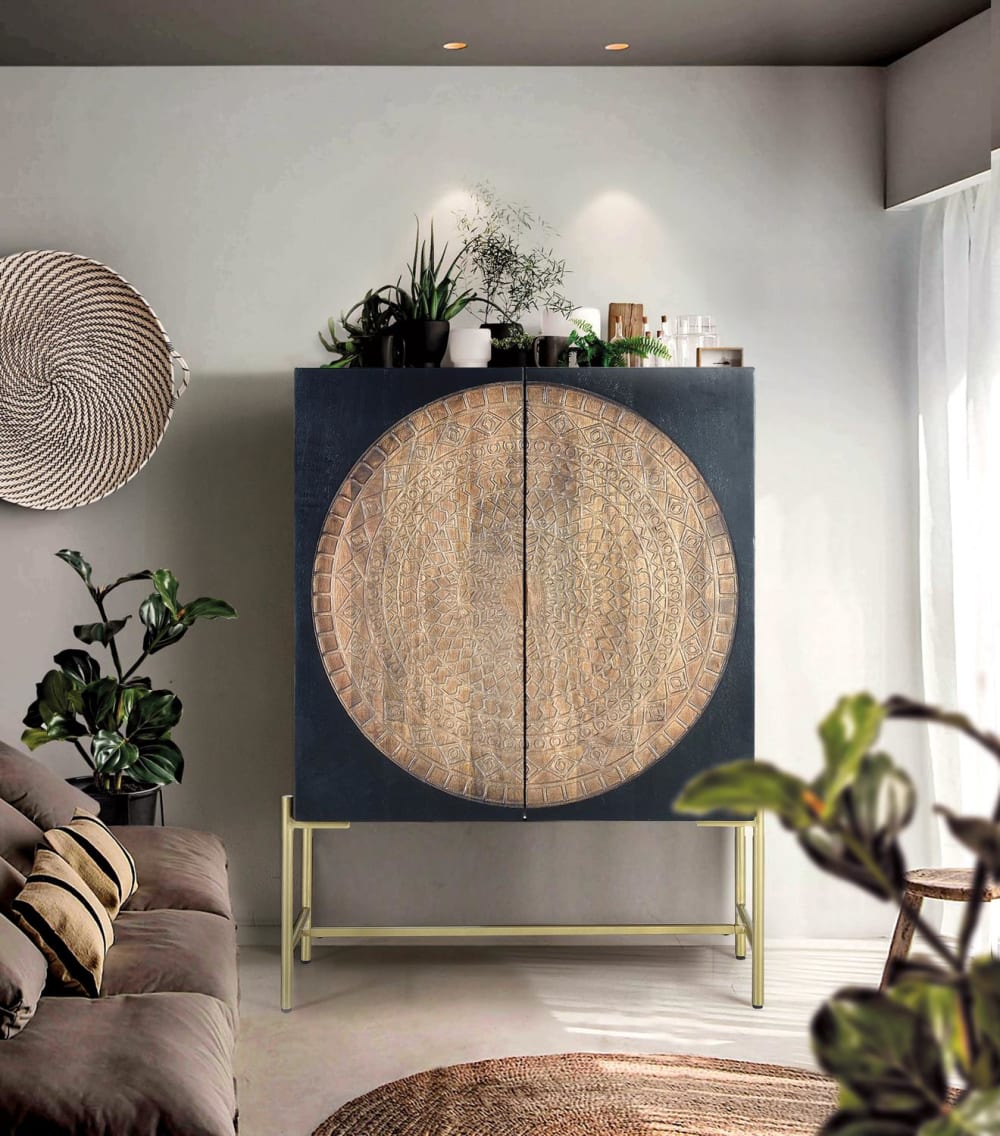 Schrank aus Mangoholz und goldfarbenem Metall 100x143x45cm Holz Braun GINER Y COLOMER Möbel Schlafzimmermöbel Schränke