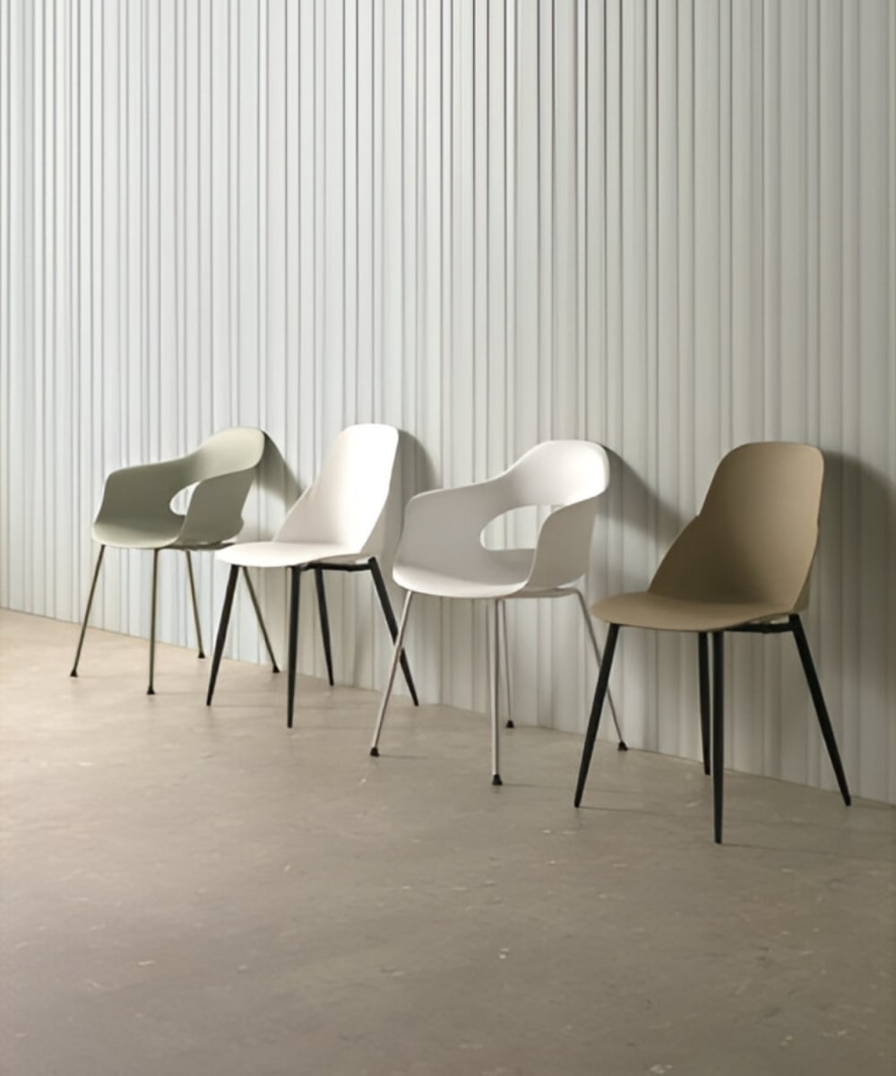 4er-Set Stühle aus Polypropylen mit schwarzen Metallbeinen 44x83x52cm PVC - Polyvinlychlorid Weiß GEESE HOME Möbel Esszimmermöbel Stühle