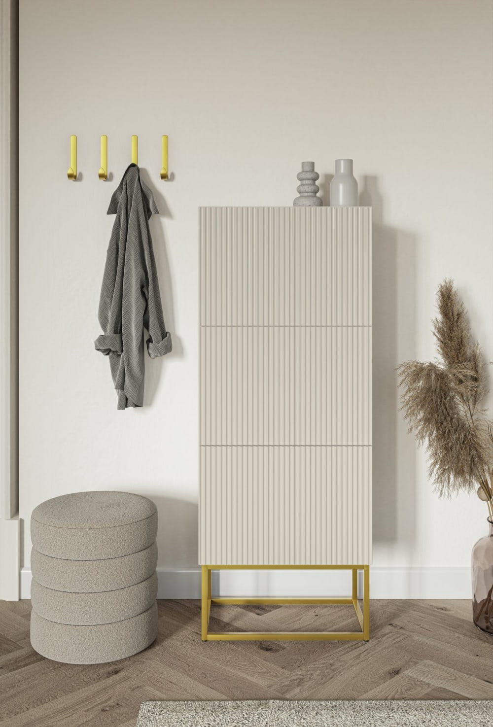 Greige mit goldenem Metallgestell