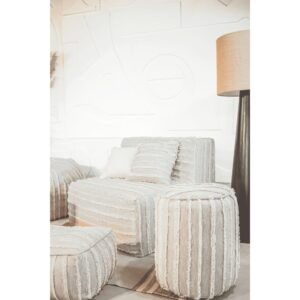 grauer Baumwolle mit Fransen