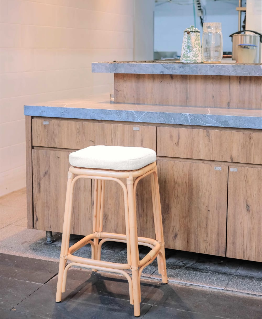 Barhocker (2er Set) aus Rattan und Stoff Beige 43x66x43cm Rattan Beige Nordlys Möbel Esszimmermöbel Barhocker