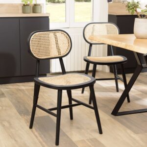 Set aus 2 Holzstühlen 49x85x52cm Rattan Schwarz MACABANE Möbel Esszimmermöbel Stühle