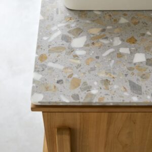 wohnli-moebel-suche-M25009050-1 Badezimmermöbel aus massivem Teakholz und Terrazzo Premium 125 cm 126x80x55cm Holz Beige Tikamoon Möbel Badezimmermöbel Badezimmerschränke