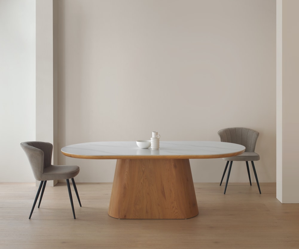 wohnli-moebel-suche-M25022534-1 Ovaler Esstisch aus Eichenfurnier mit weißer Calacatta-Keramikplatte 200x75x100cm Holz Braun GEESE HOME Möbel Esszimmermöbel Esstische
